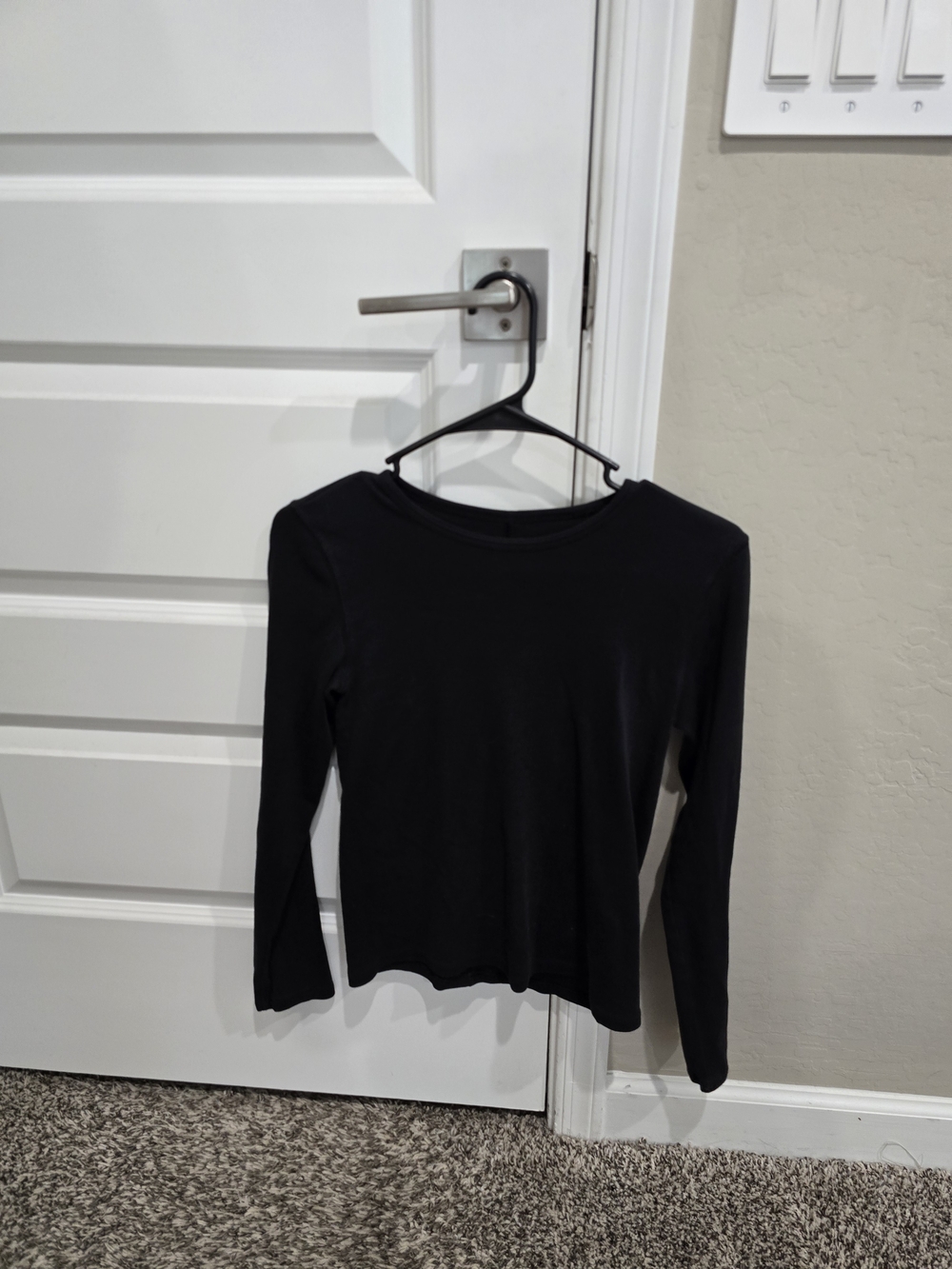 Everlane Black Long Sleeve Tee